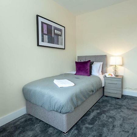 4 Bed Home, Driveway Parking Ideally Located In Latchford, Warrington - Executive St Marys House Екстер'єр фото