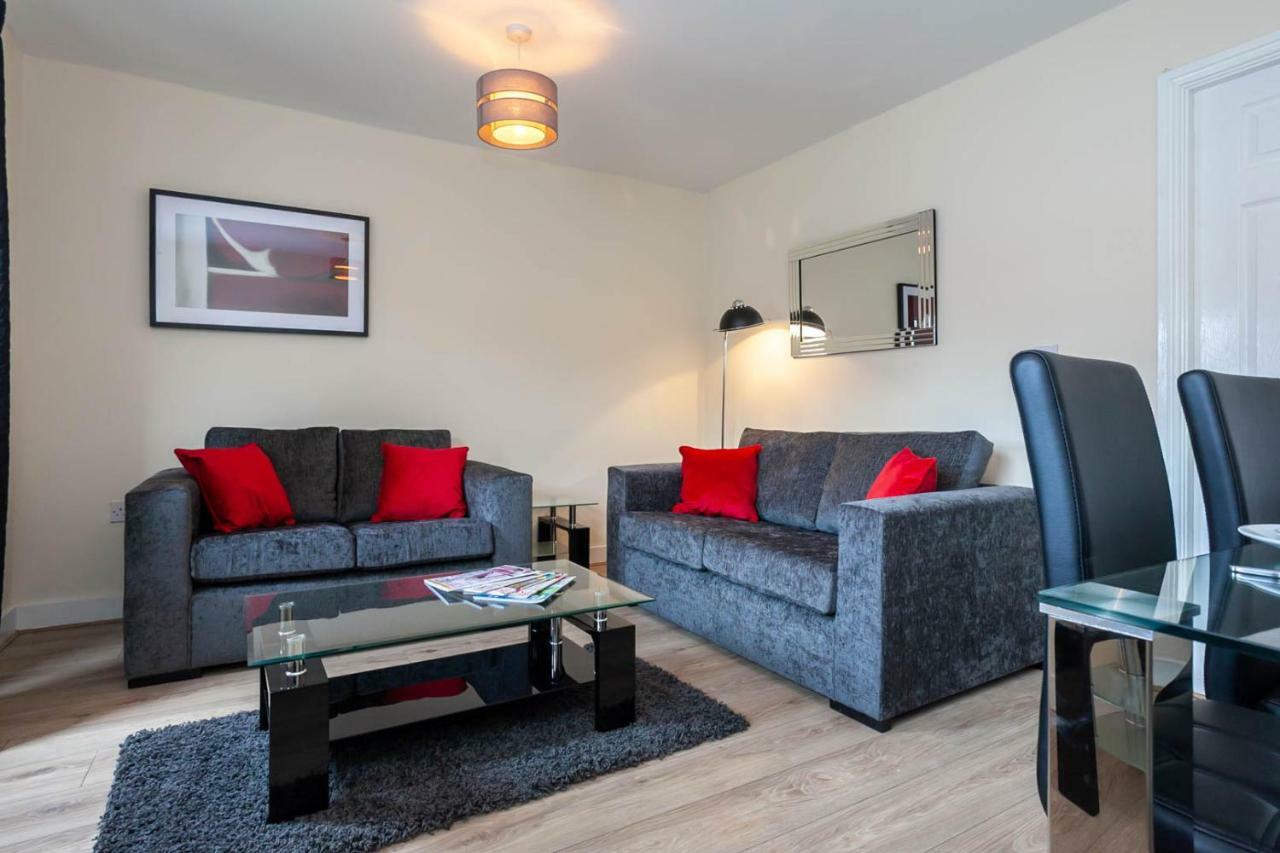 4 Bed Home, Driveway Parking Ideally Located In Latchford, Warrington - Executive St Marys House Екстер'єр фото