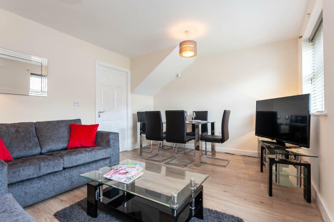 4 Bed Home, Driveway Parking Ideally Located In Latchford, Warrington - Executive St Marys House Екстер'єр фото