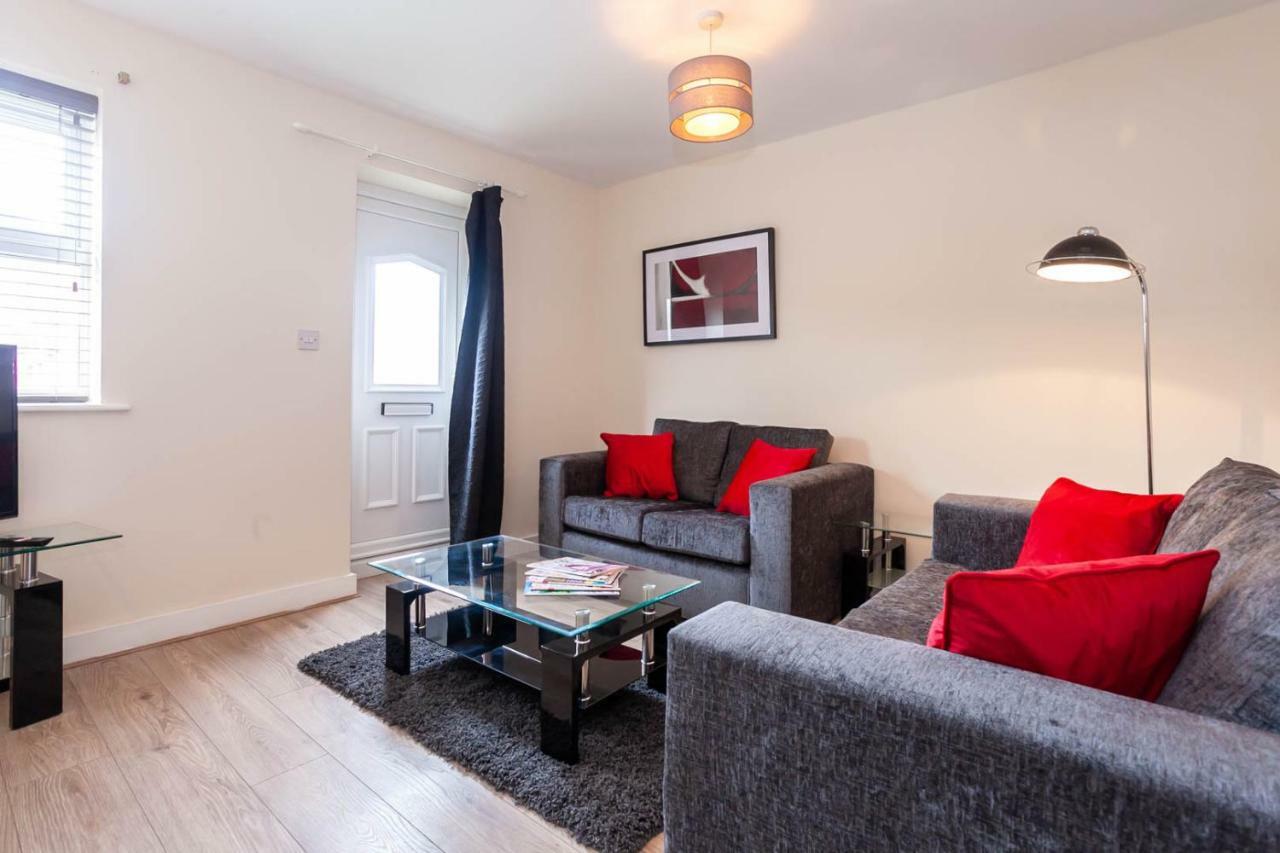 4 Bed Home, Driveway Parking Ideally Located In Latchford, Warrington - Executive St Marys House Екстер'єр фото