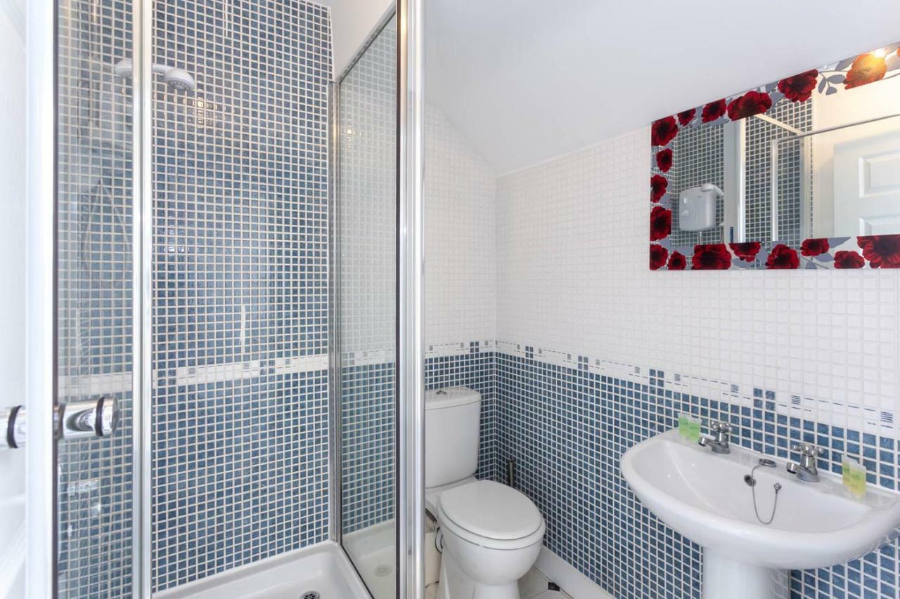 4 Bed Home, Driveway Parking Ideally Located In Latchford, Warrington - Executive St Marys House Екстер'єр фото