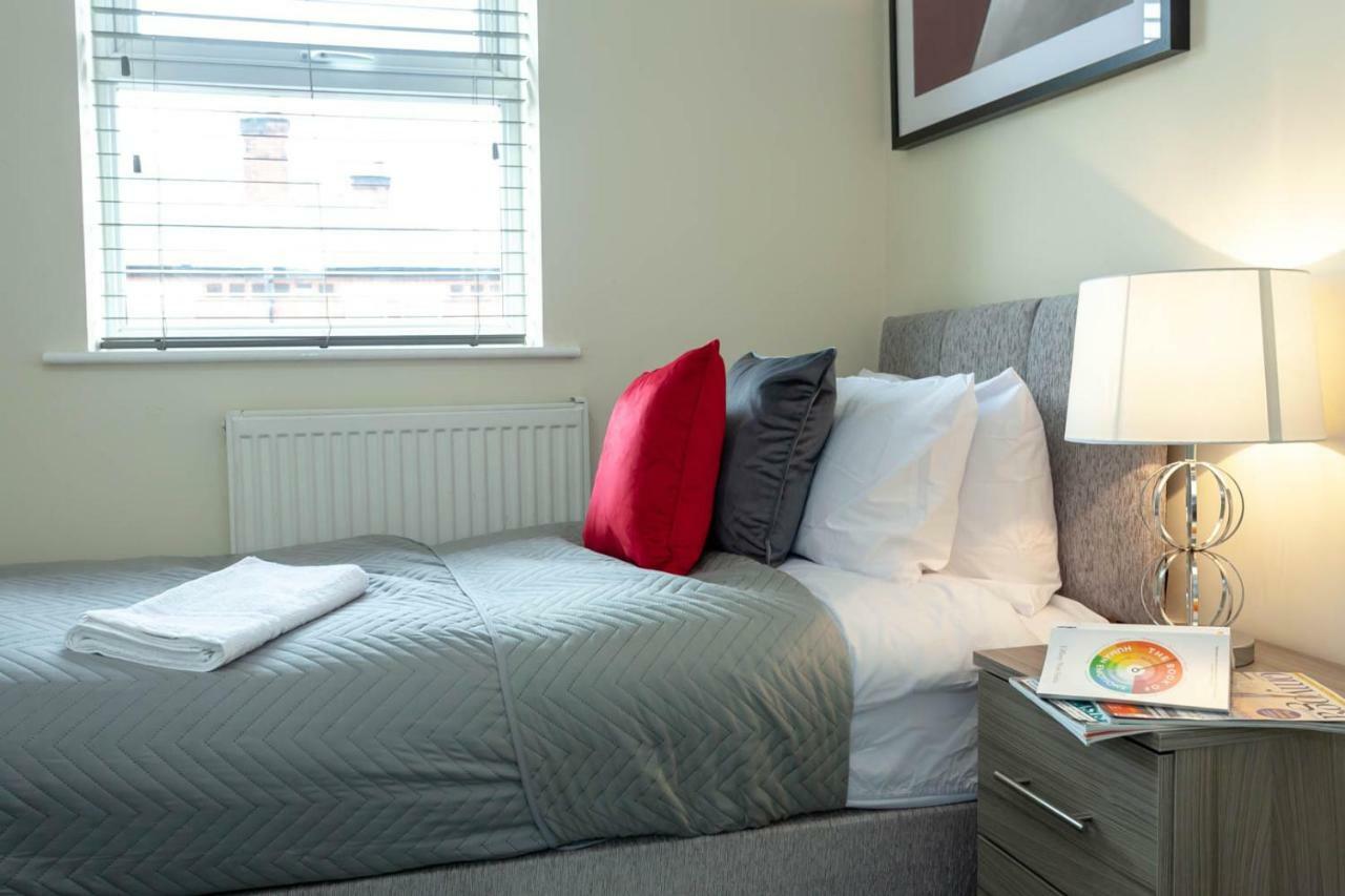 4 Bed Home, Driveway Parking Ideally Located In Latchford, Warrington - Executive St Marys House Екстер'єр фото
