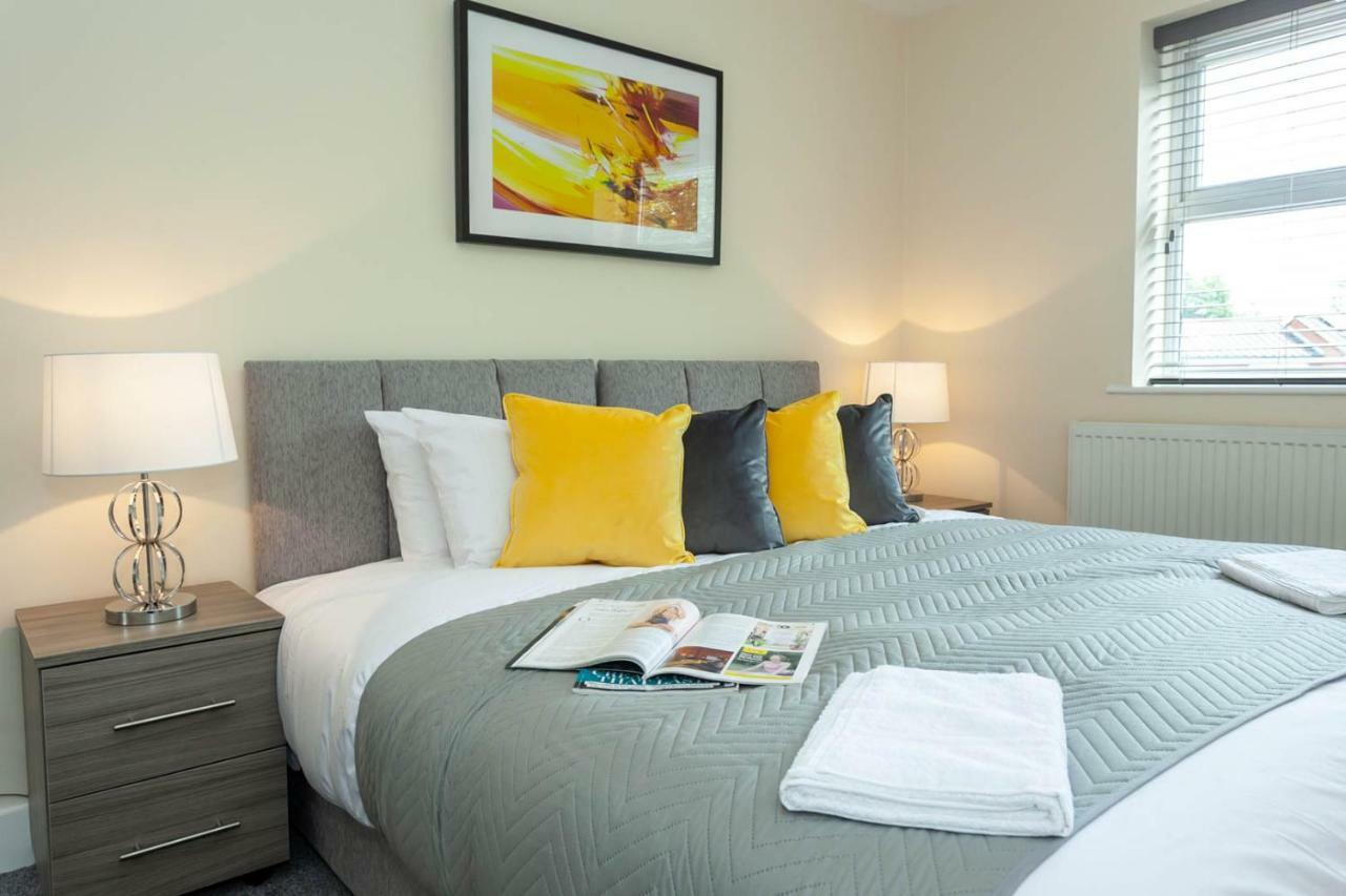 4 Bed Home, Driveway Parking Ideally Located In Latchford, Warrington - Executive St Marys House Екстер'єр фото