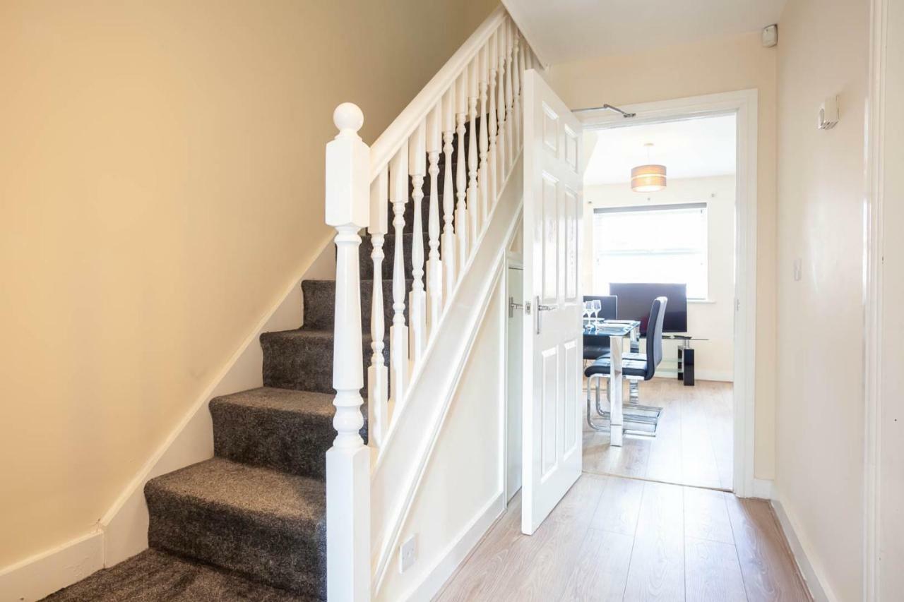 4 Bed Home, Driveway Parking Ideally Located In Latchford, Warrington - Executive St Marys House Екстер'єр фото
