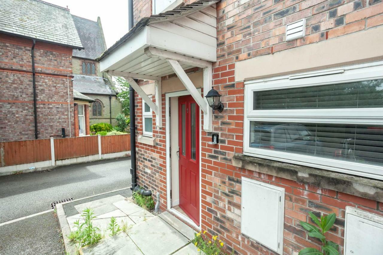 4 Bed Home, Driveway Parking Ideally Located In Latchford, Warrington - Executive St Marys House Екстер'єр фото
